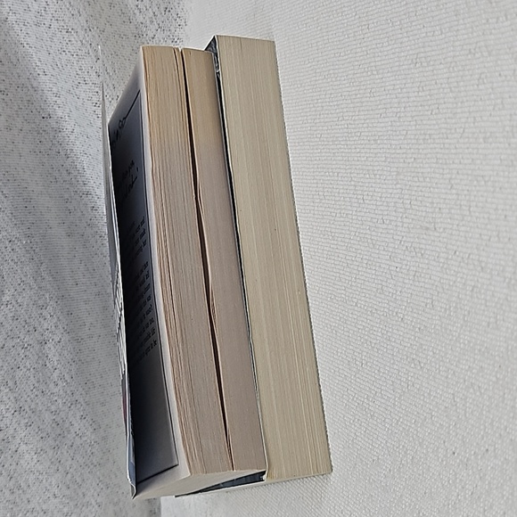 Lynsay Sands Paranormal Romance Novel - Picture 9 of 10